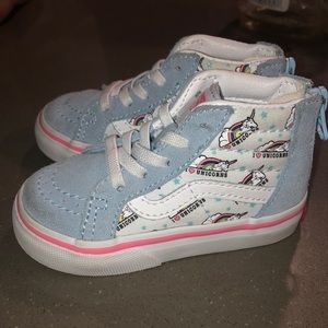 Toddler vans with unicorn on side
